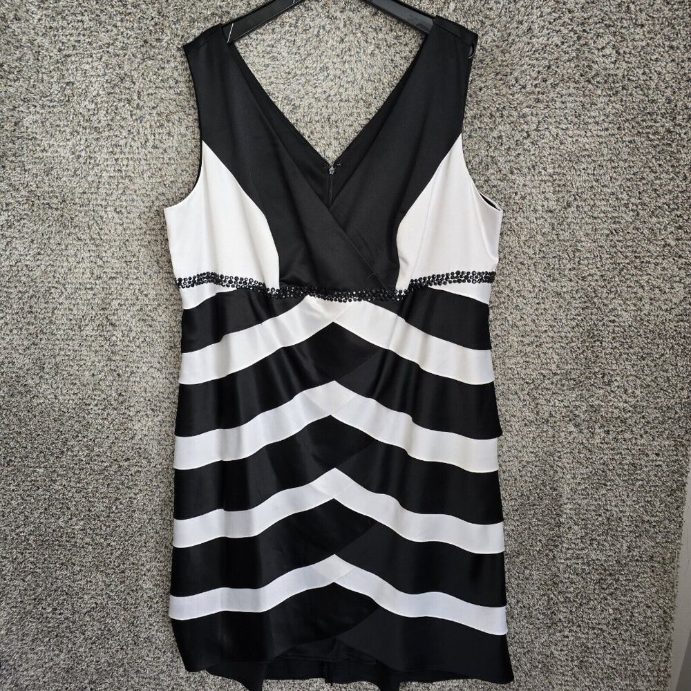 Alex Evenings Cocktail Dress Womens Plus 24W Black White Sleeveless Sheath Layer